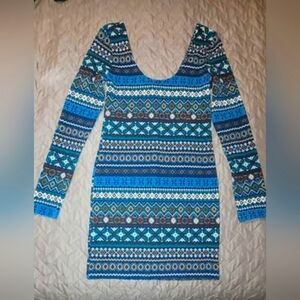 New without tags Forever 21 dress,  size L. Long sleeves. Lower back